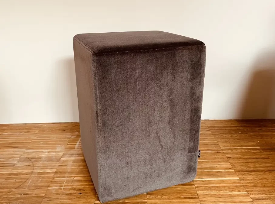 POMP Hocker