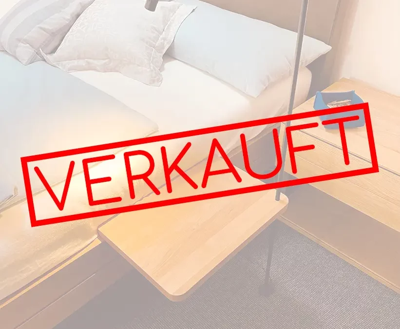 Bettkonsole mit Beleuchtung